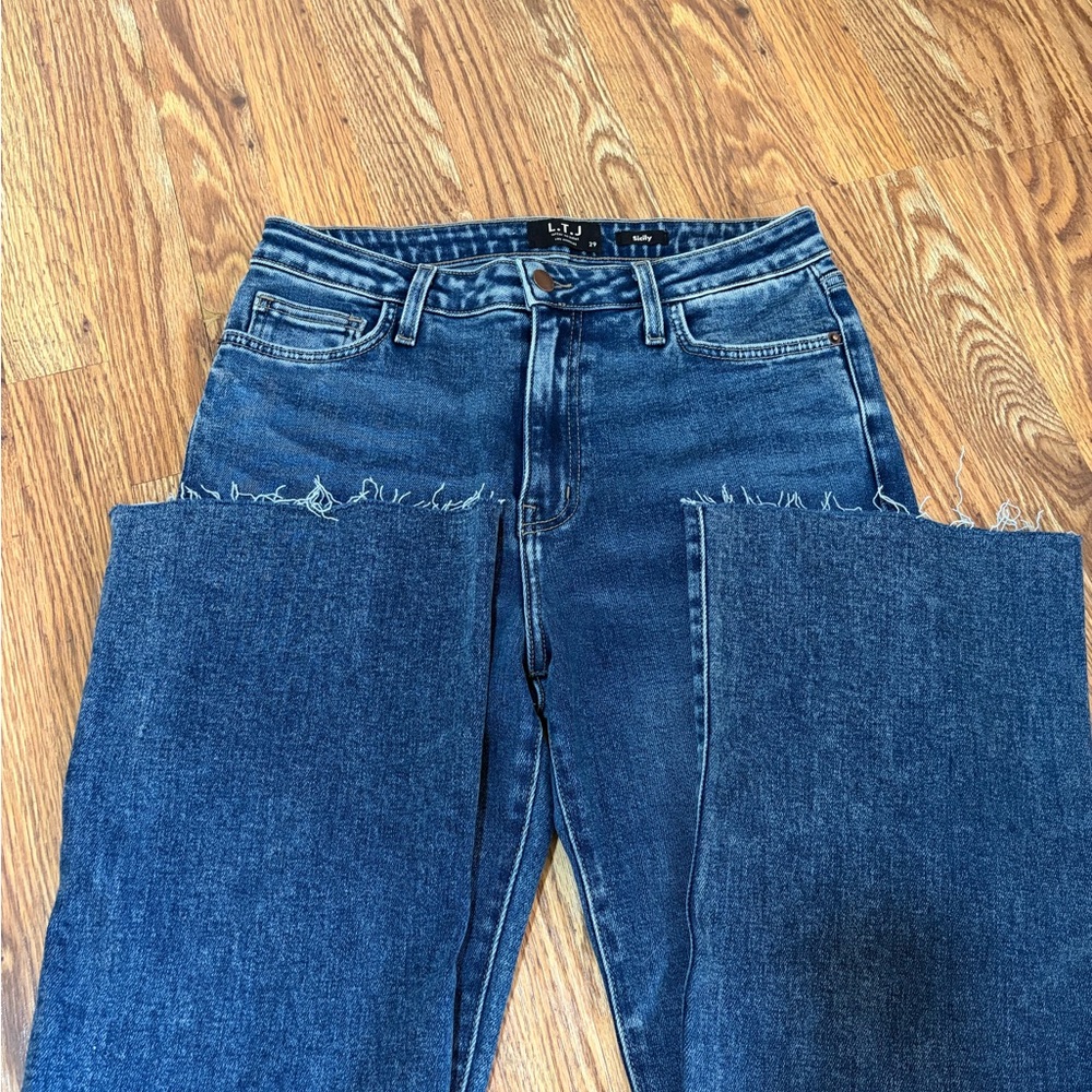 LTJ High-Rise Straight Leg Jeans in Dark Blue with Raw Hem